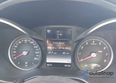 2017 Mercedes-Benz C 300 4Matic/Luxury 4Matic z USA, uszkodzony, nr VIN WDDWF4KB5HR297455